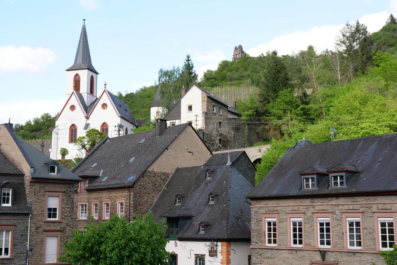 Kleine Moselruhe - Gemuetliche Ferienwohnung Bis 3 Personen - Zentral In Traben-Trarbach Bagian luar foto